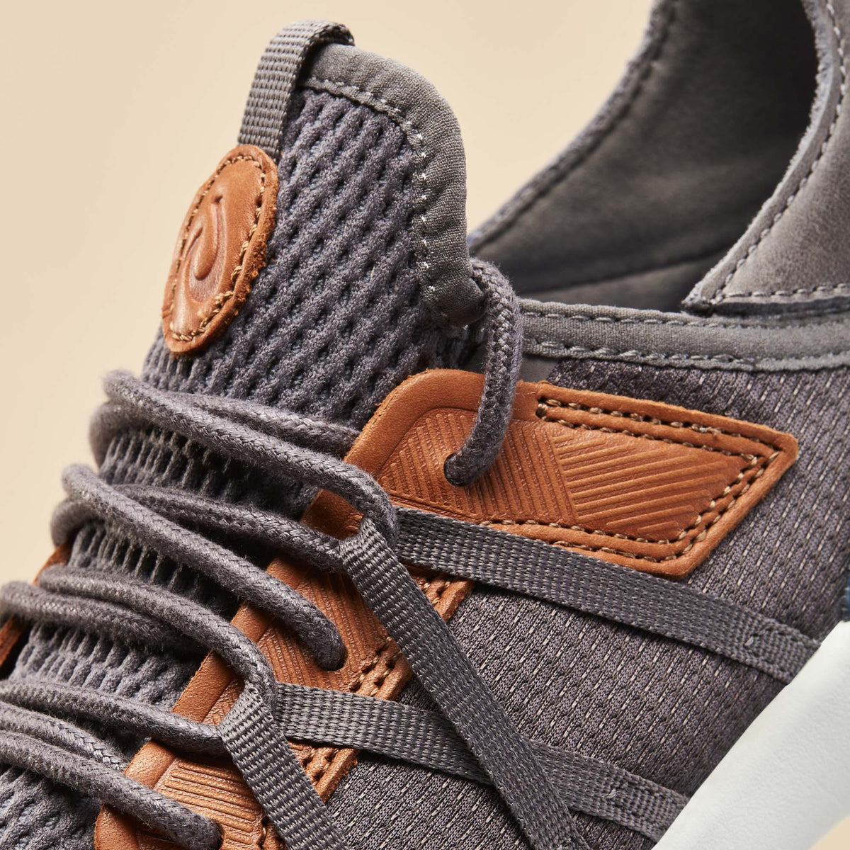 OluKai Mio Lī Men's Athletic Shoes for Men