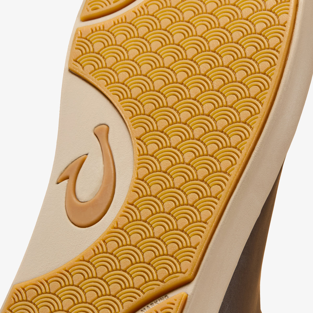 OluKai Lae'ahi Mid for Men