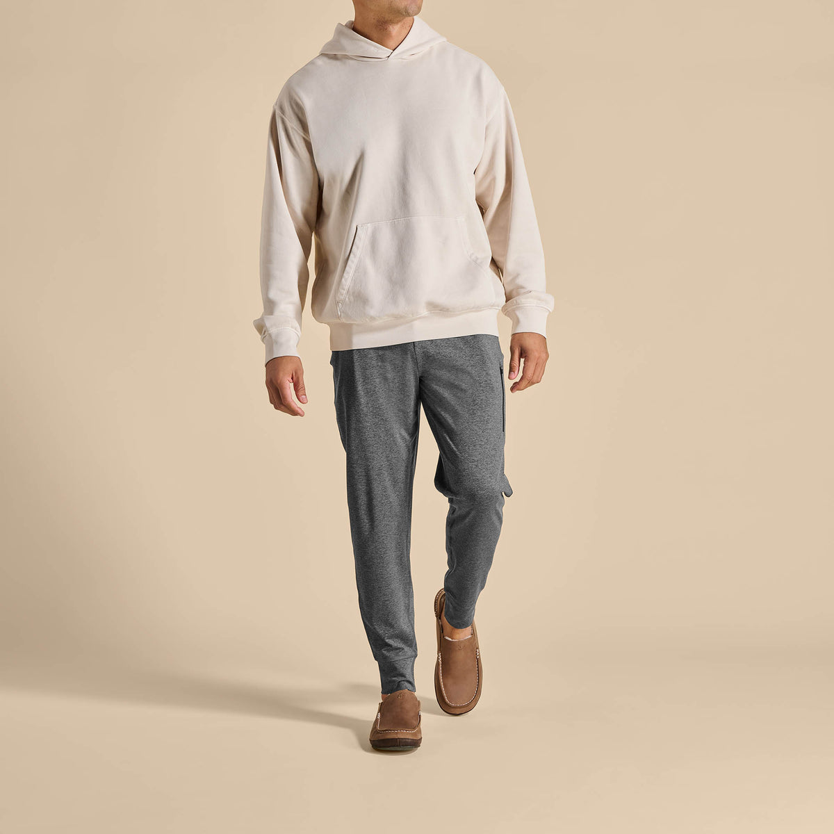 OluKai Moloā Men's Leather Slippers for Men