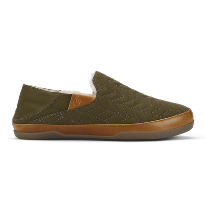 OluKai Hanohano Men’s Waxed Canvas Slippers for Men
