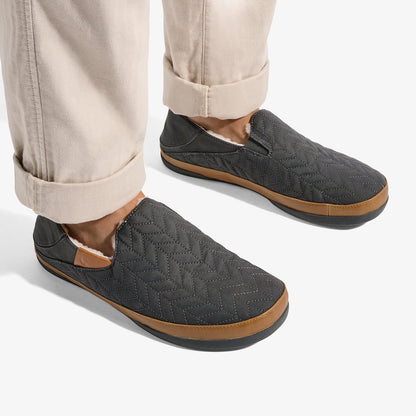 OluKai Hanohano Men’s Waxed Canvas Slippers for Men