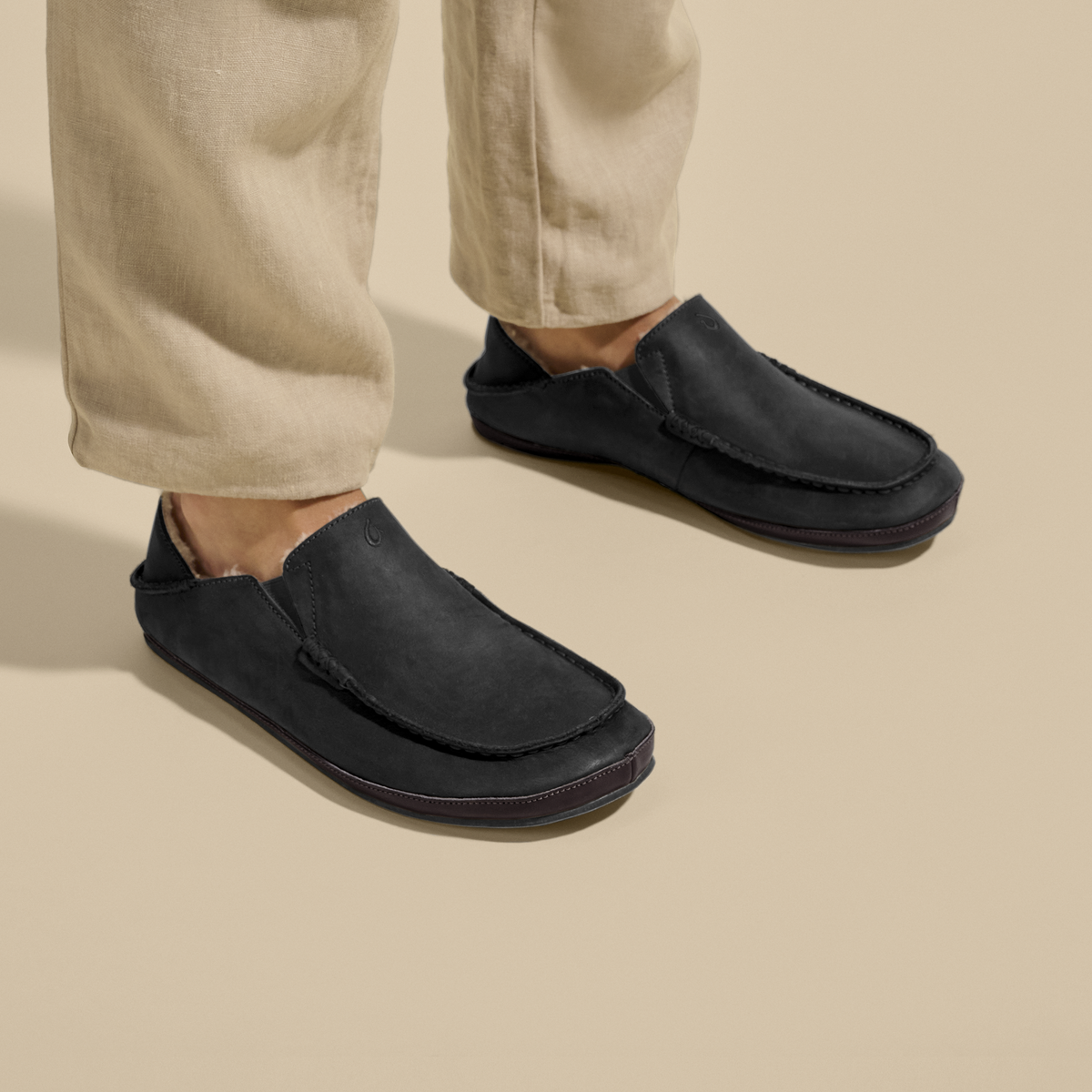 OluKai Moloā Slipper for Men