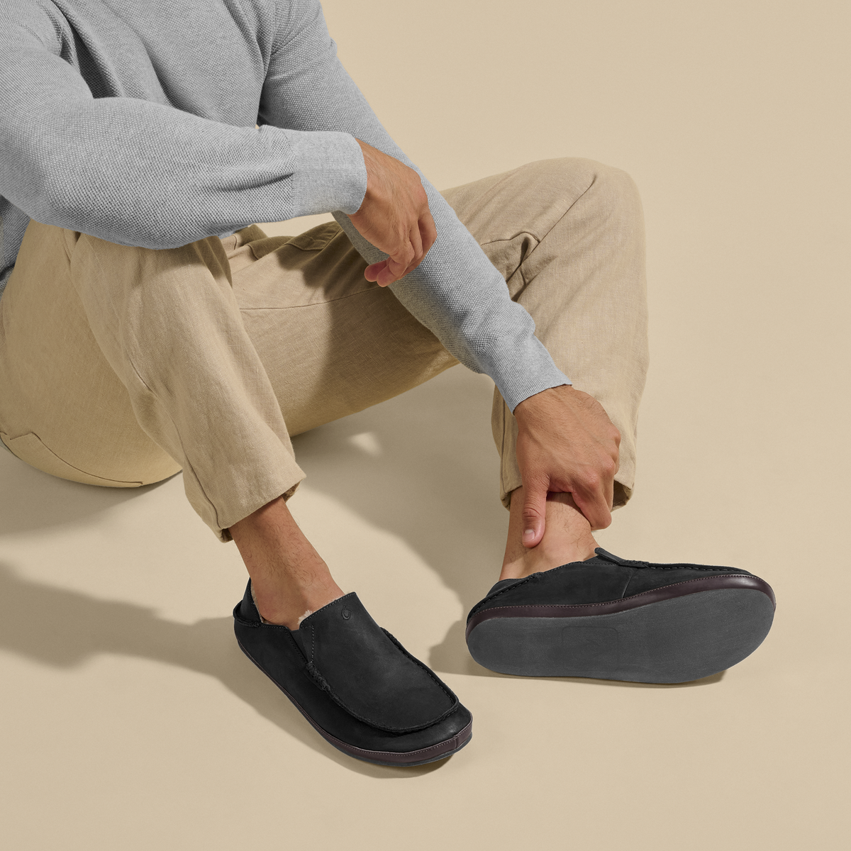 OluKai Moloā Slipper for Men