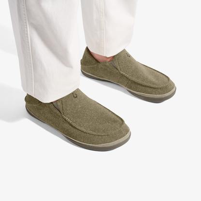 OluKai Moloā Hulu Men‘s Slippers for Men