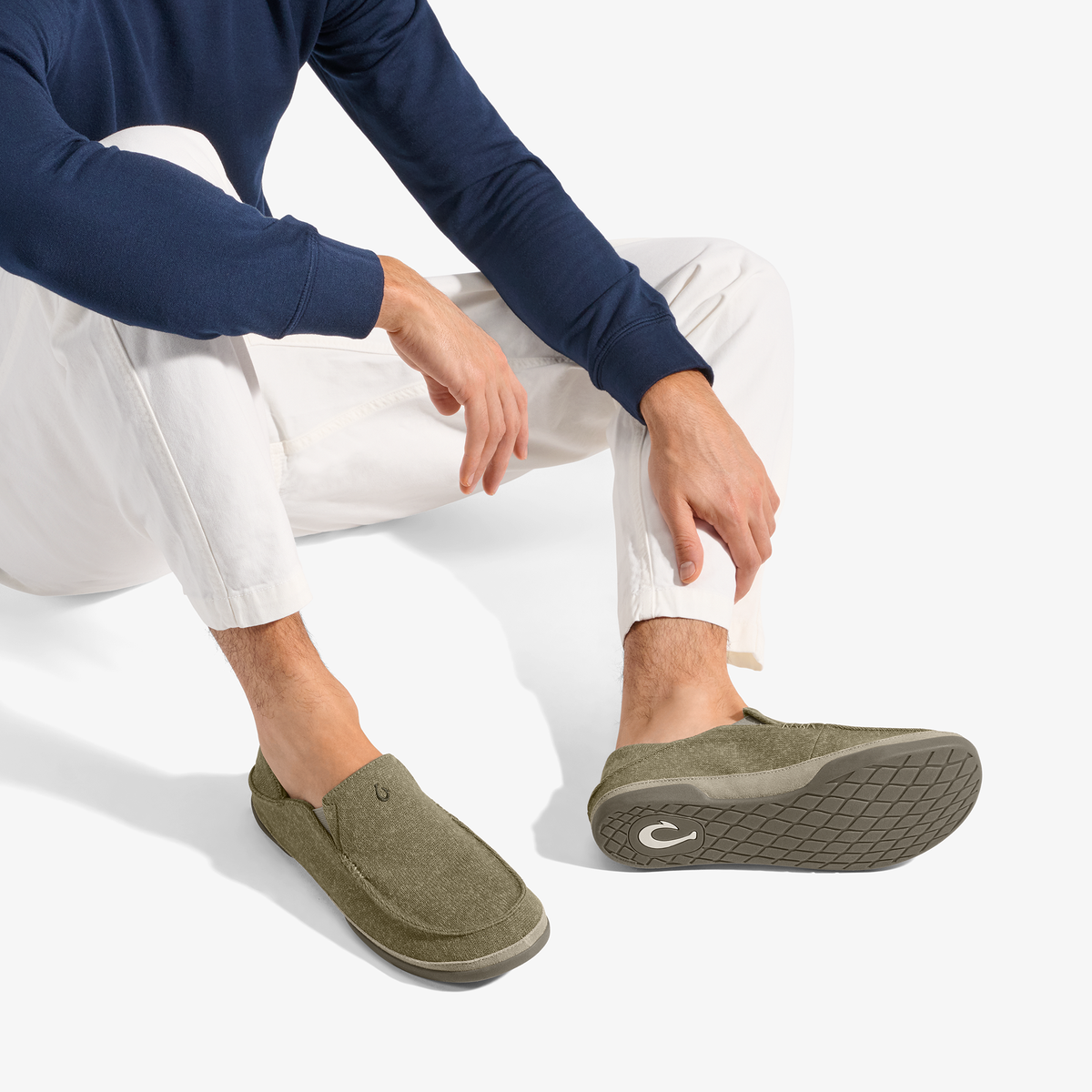 OluKai Moloā Hulu Men‘s Slippers for Men