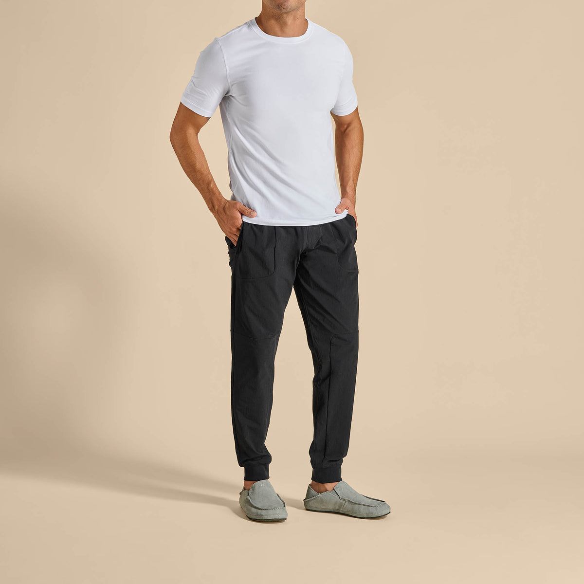 OluKai Moloā Men's Leather Slippers for Men