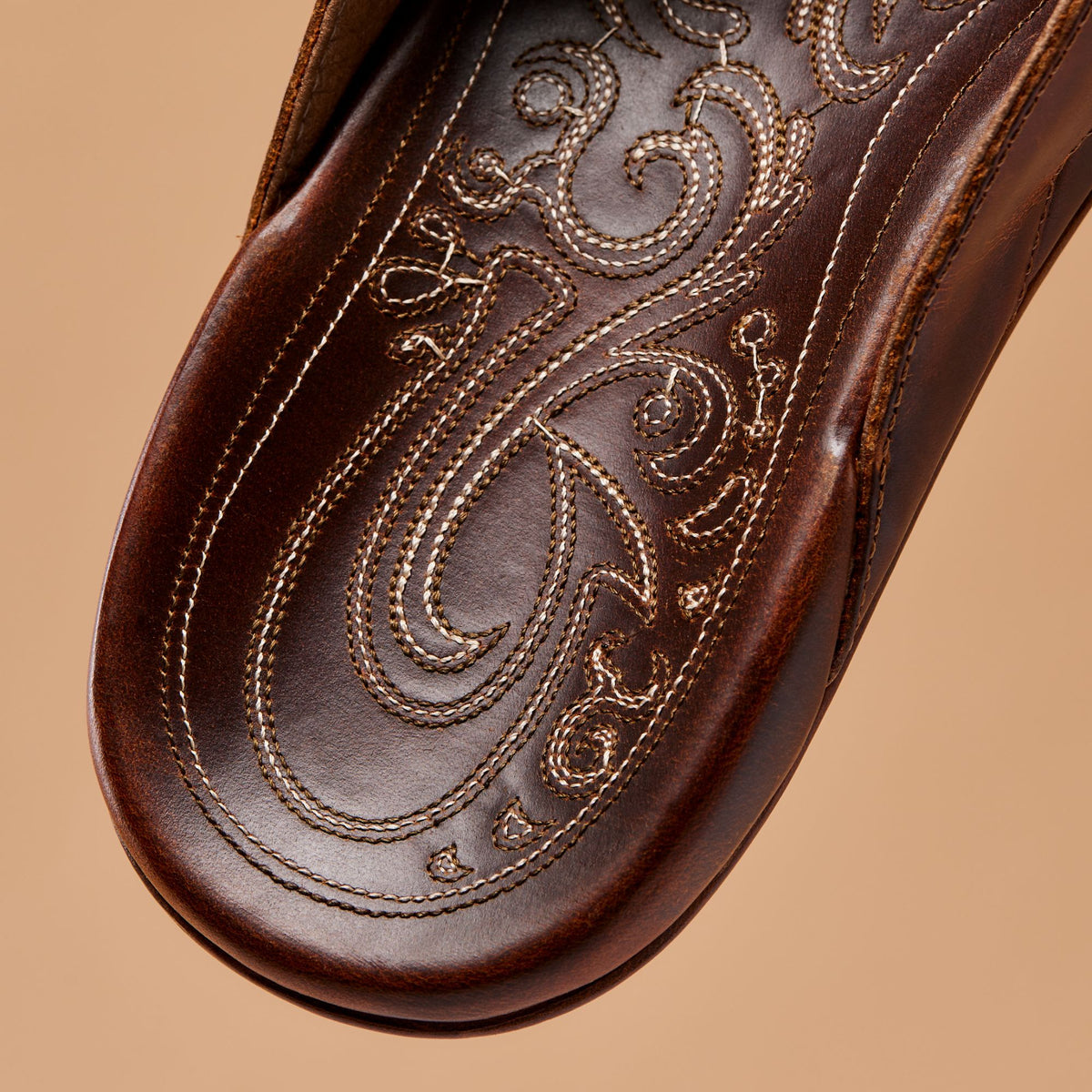 OluKai Mekila Men's Full-Grain Leather Beach Sandals for Men