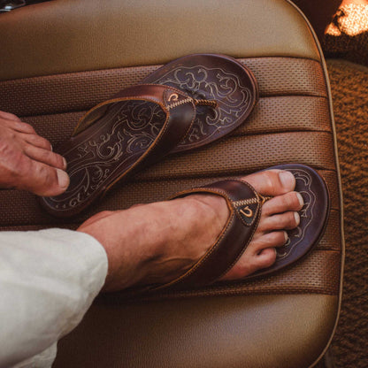 OluKai Mekila Men's Full-Grain Leather Beach Sandals for Men