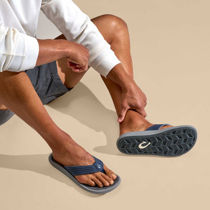 OluKai Ulele Men's Beach Sandals for Men