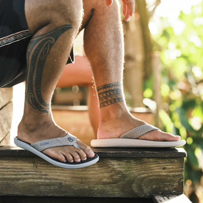 OluKai Pili Men’s Waterproof Leather Sandals for Men