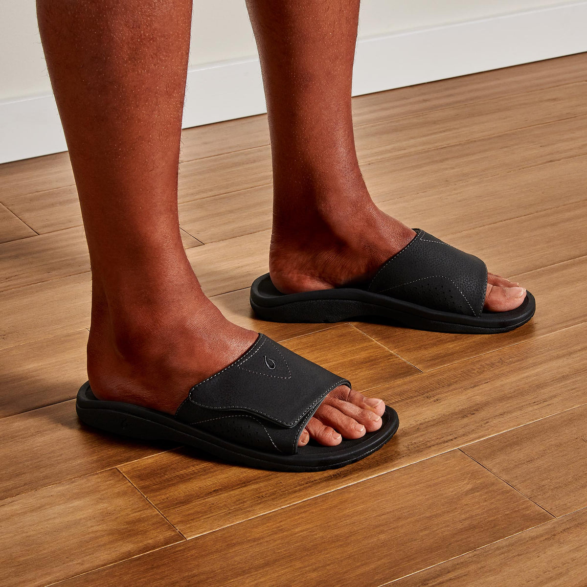 OluKai Nalu Slide Men's Beach Slide Sandals for Men