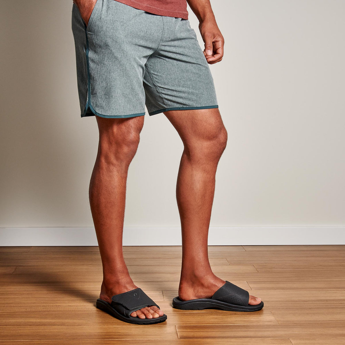 OluKai Nalu Slide Men's Beach Slide Sandals for Men
