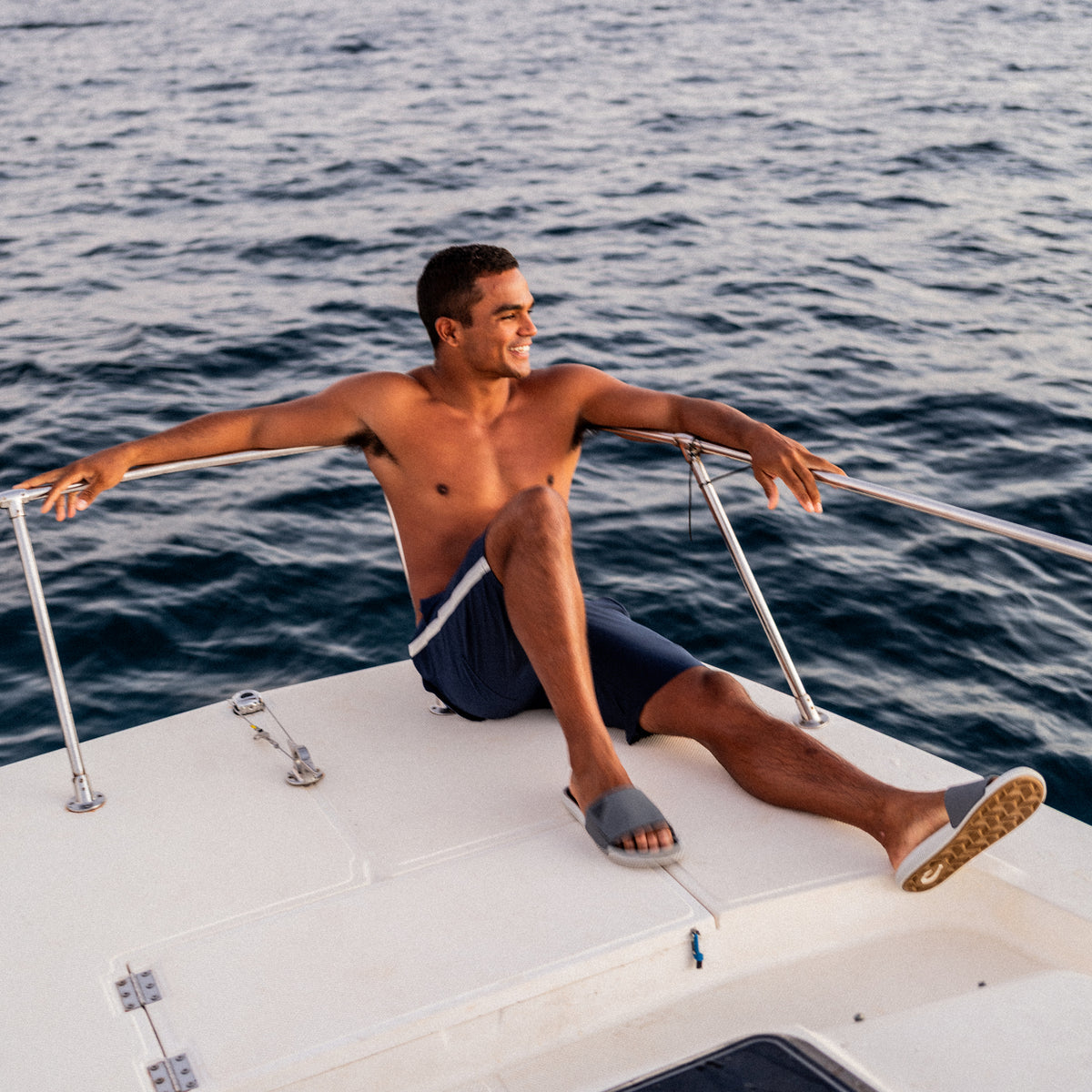 OluKai Ulele Slide for Men|New Arrivals