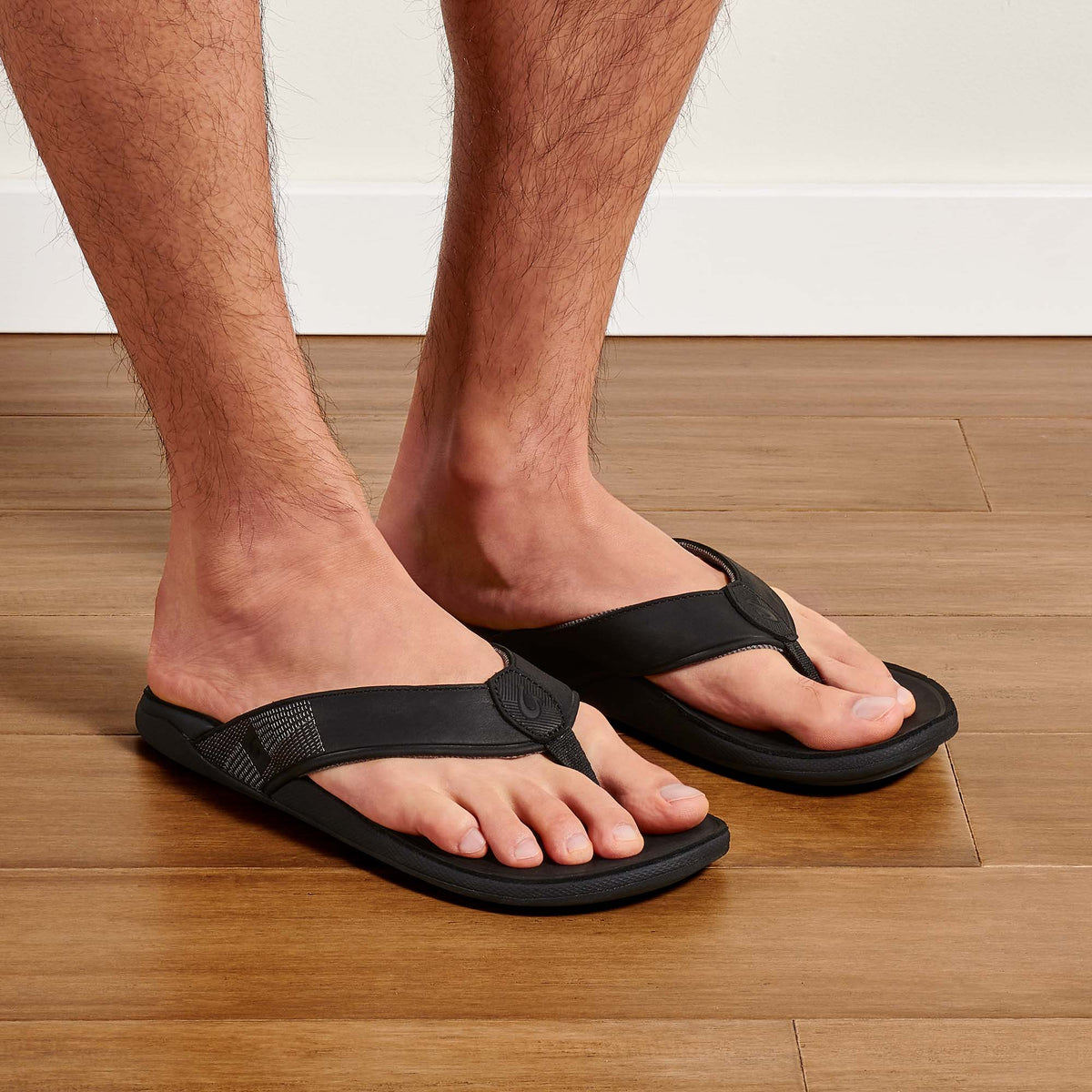 OluKai Tuahine Men's Waterproof Leather Beach Sandals for Men