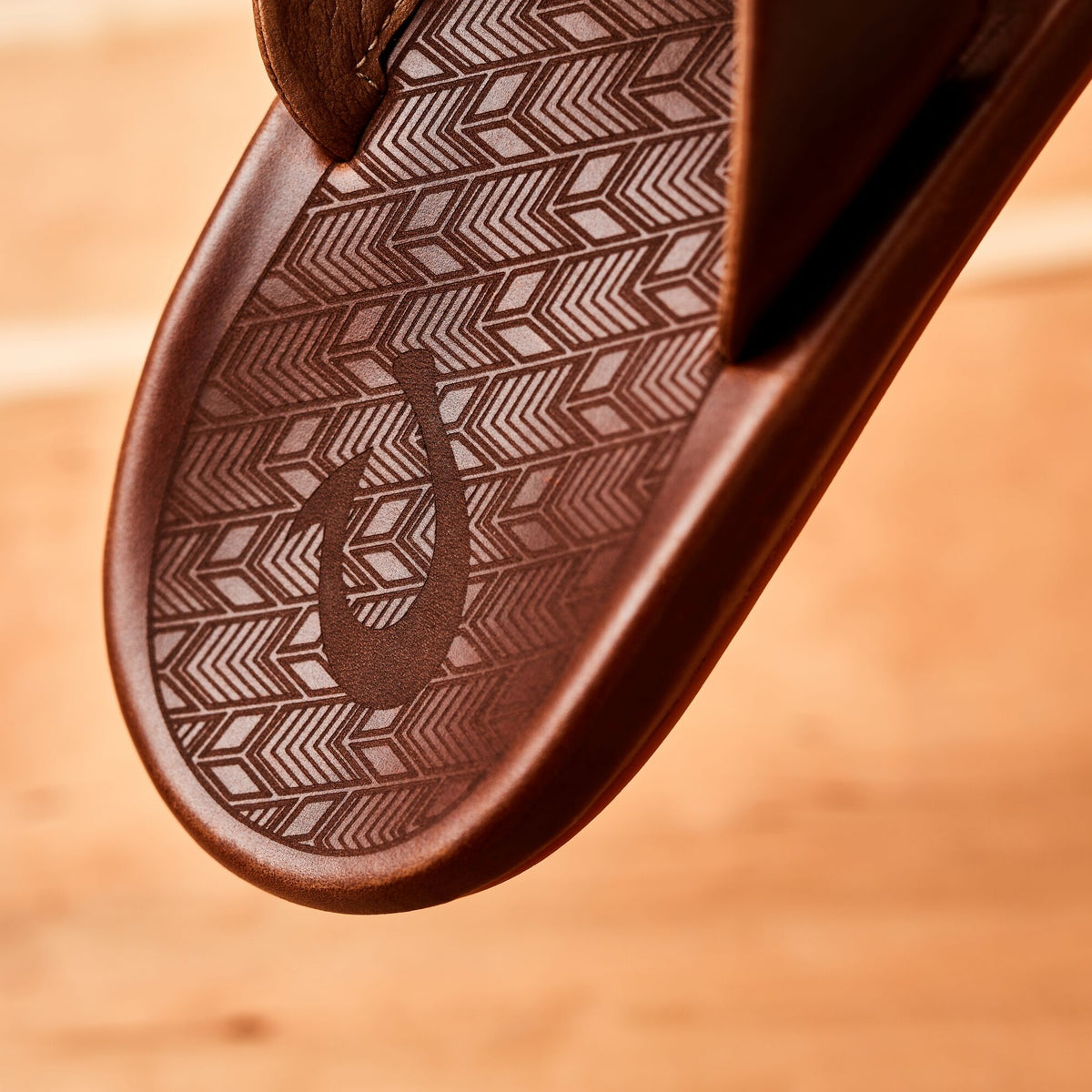 OluKai ‘Ilikai Men‘s Leather Sandals for Men