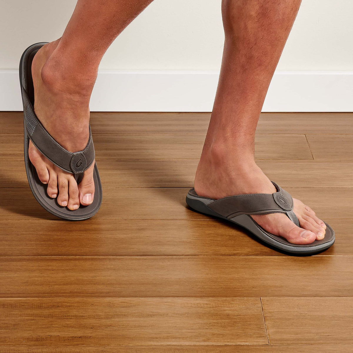 OluKai Tuahine Men's Waterproof Leather Beach Sandals for Men