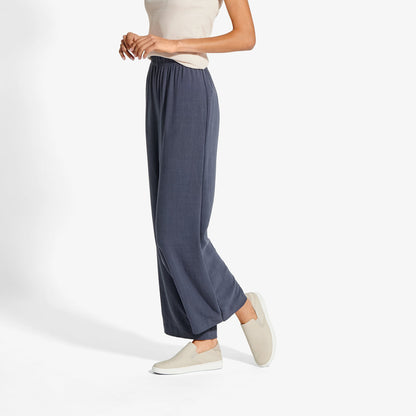 OluKai Pehuea Leather for Women|New Arrivals