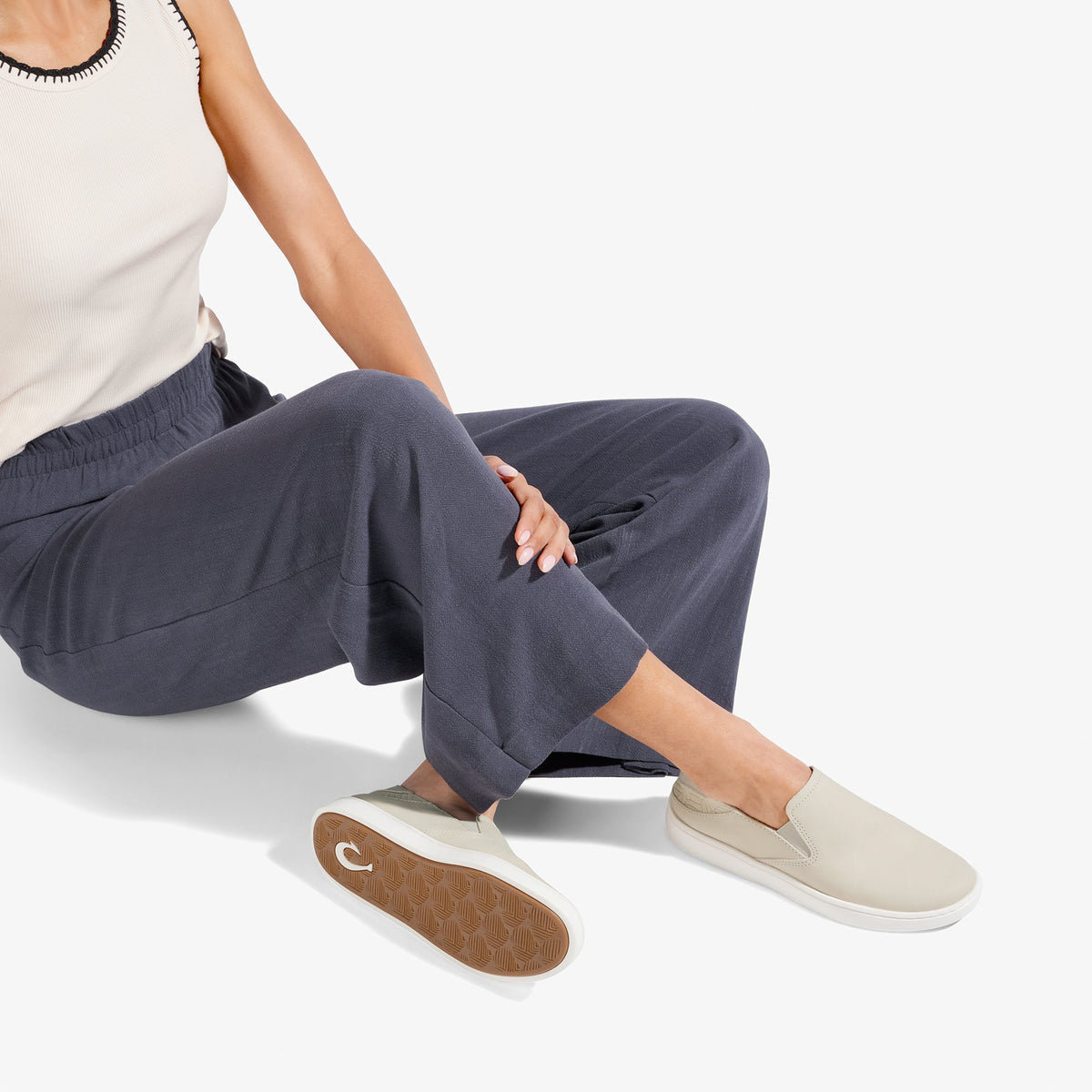 OluKai Pehuea Leather for Women|New Arrivals
