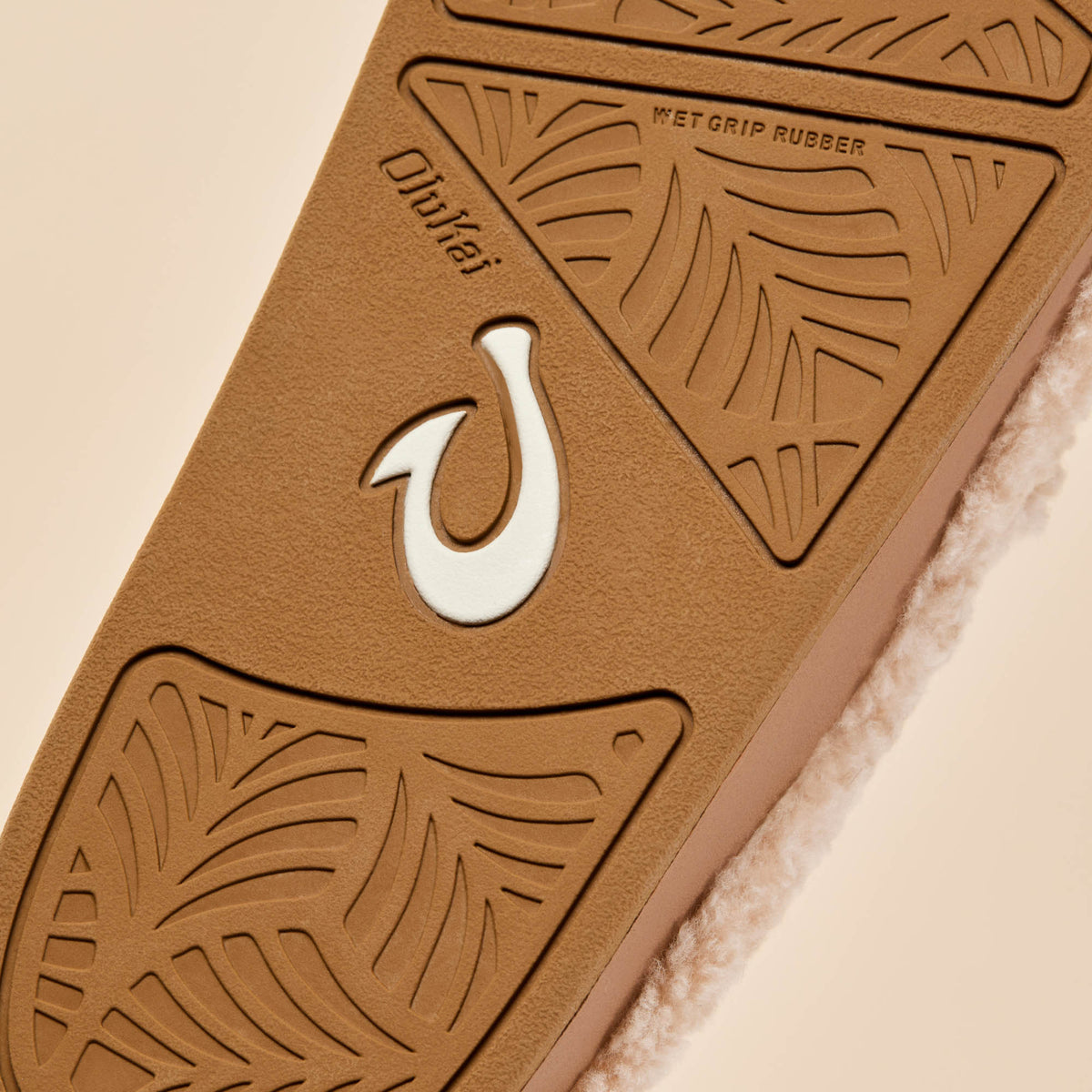 OluKai Kīpe'a Heu Women‘s Flip Flop Slippers for Women
