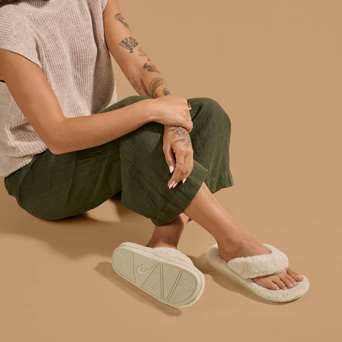 OluKai Kīpe'a Heu Women‘s Flip Flop Slippers for Women