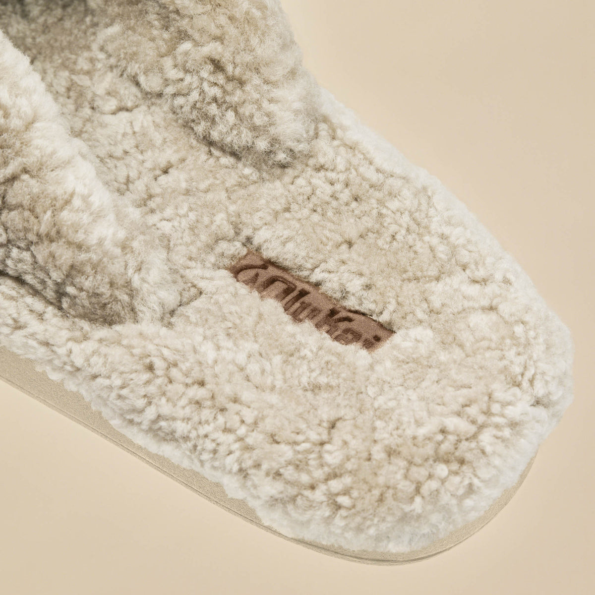 OluKai Kīpe'a Heu Women‘s Flip Flop Slippers for Women