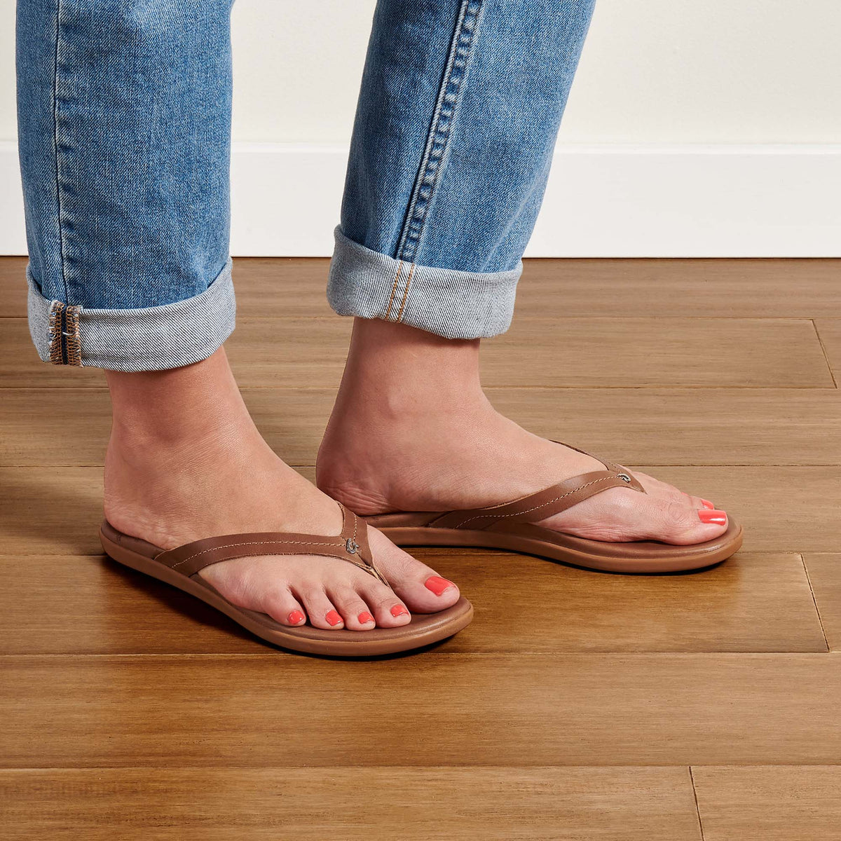 OluKai Honu Women’s Leather Beach Sandals for Women