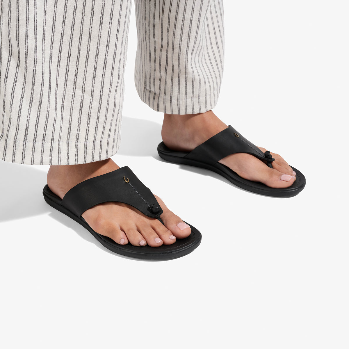 OluKai Hoʻopio Mele for Women|New Arrivals