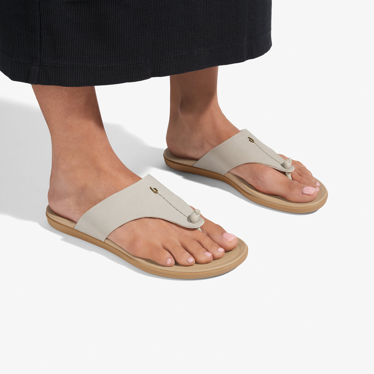 OluKai Hoʻopio Mele for Women|New Arrivals