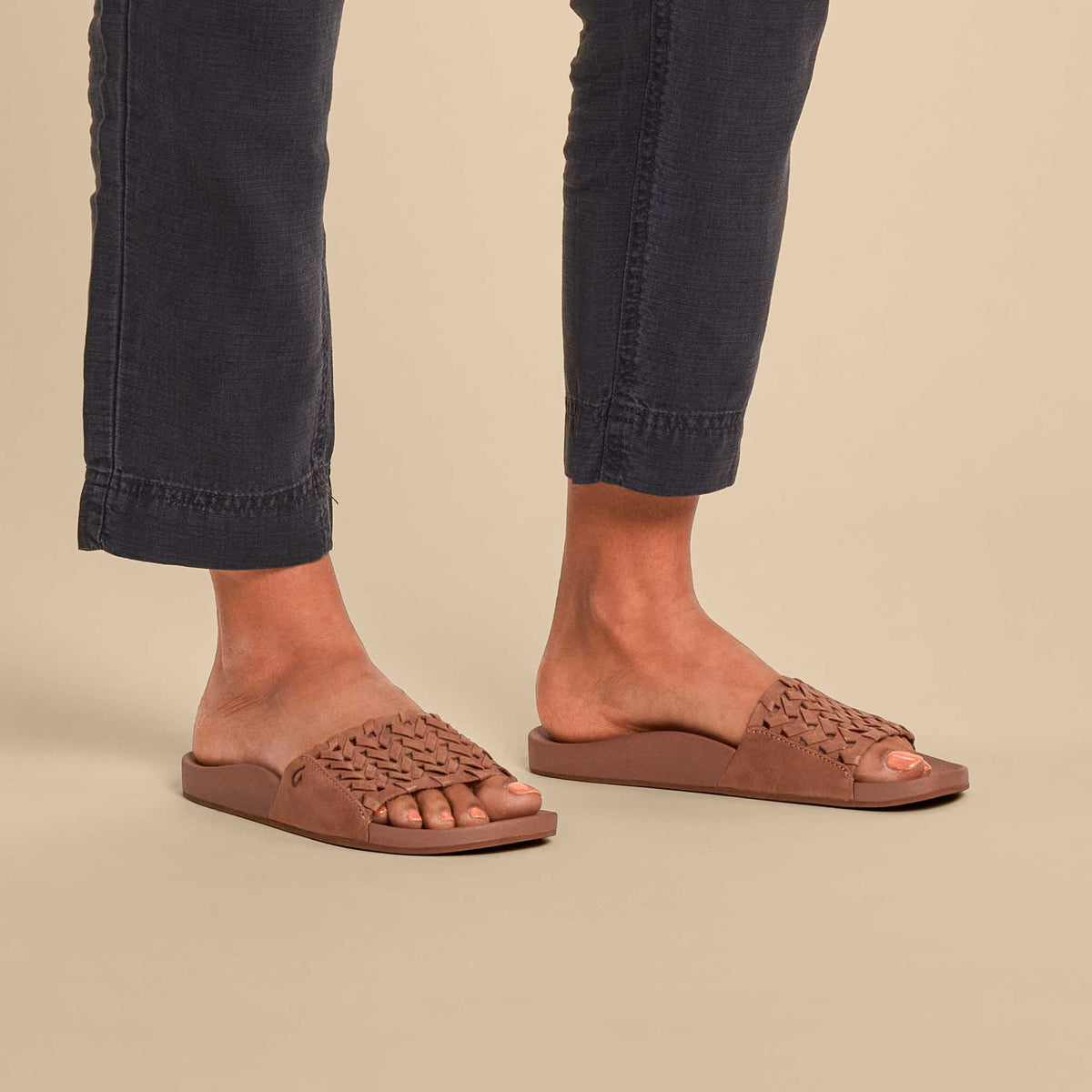 OluKai Kāmola Women’s Leather Slide Sandals for Women